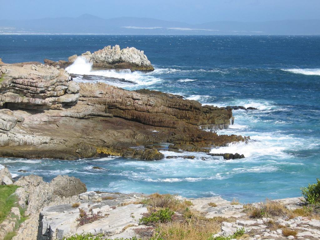Auberge Provence Hermanus Bagian luar foto