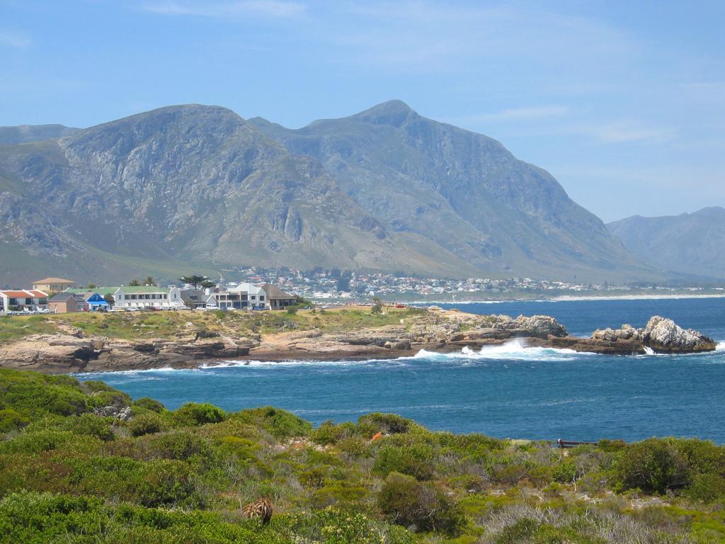 Auberge Provence Hermanus Bagian luar foto
