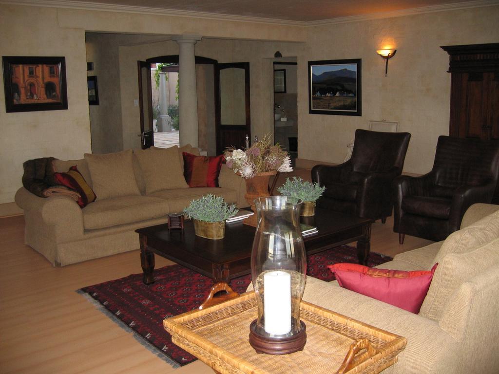 Auberge Provence Hermanus Bagian luar foto