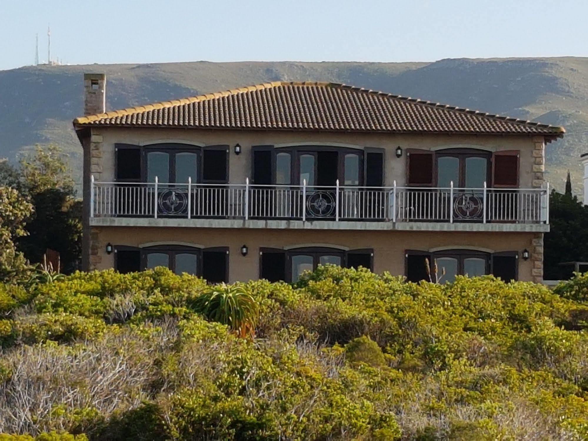 Auberge Provence Hermanus Bagian luar foto