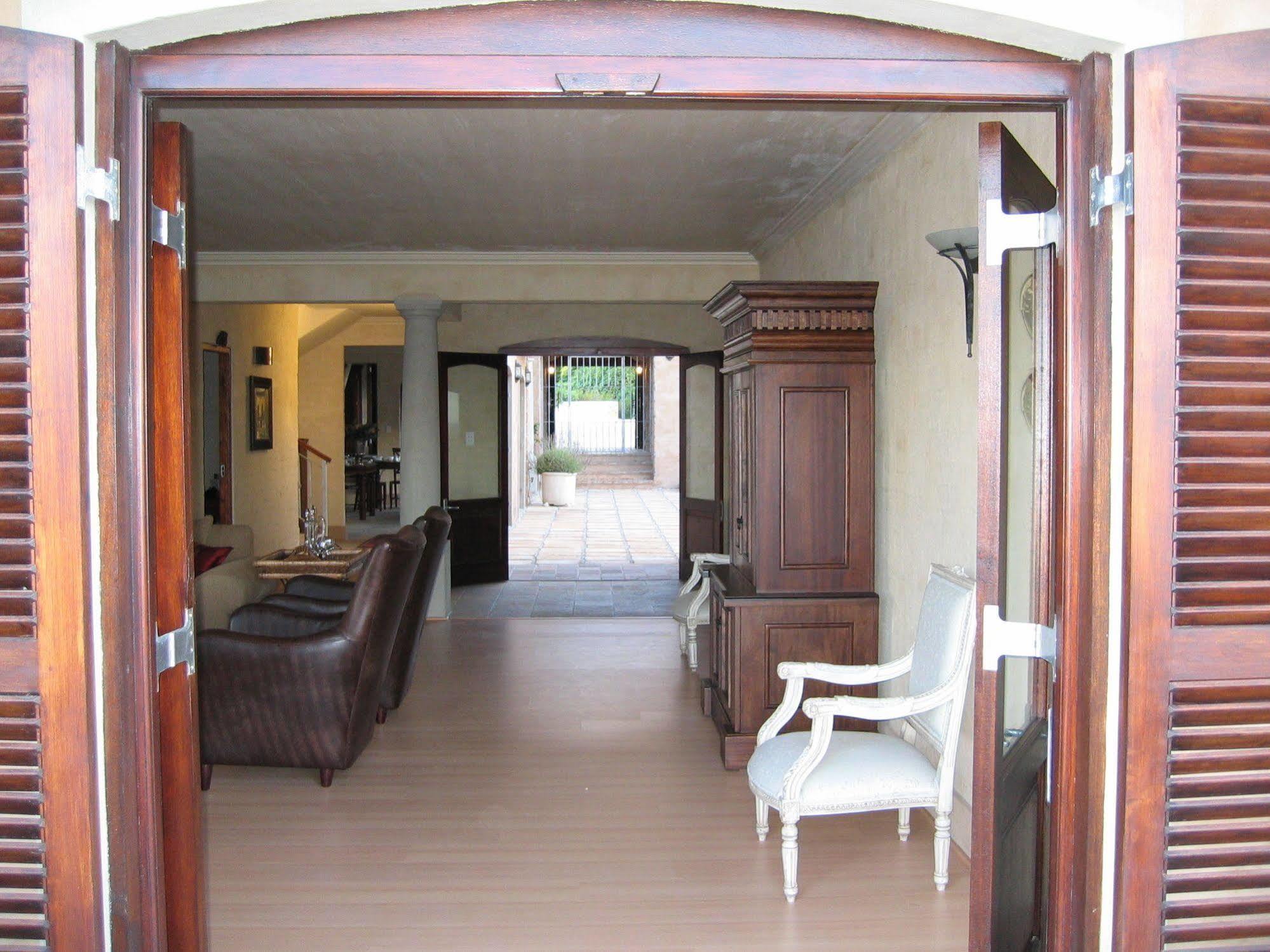 Auberge Provence Hermanus Bagian luar foto