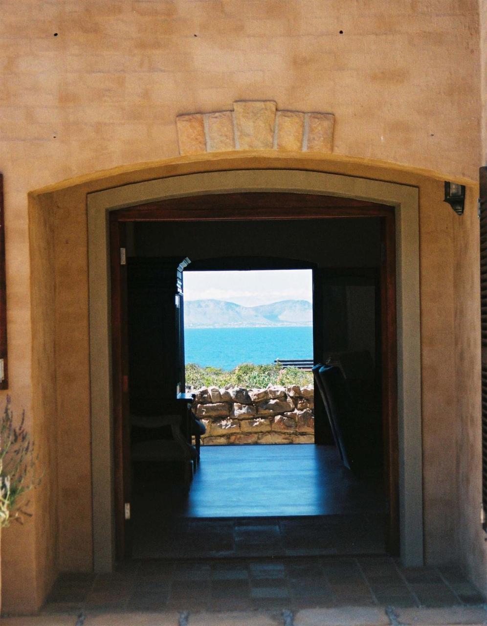 Auberge Provence Hermanus Bagian luar foto