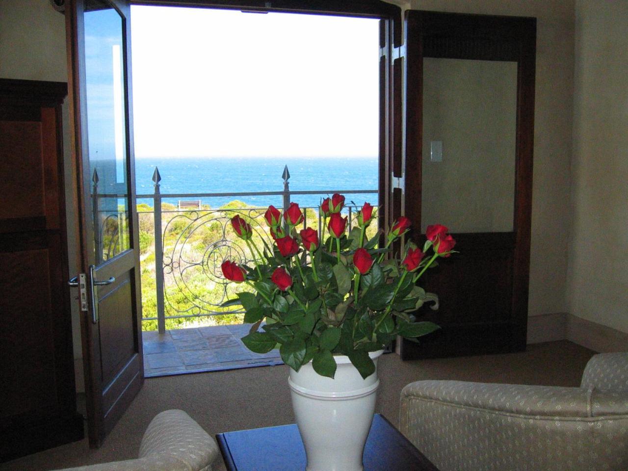Auberge Provence Hermanus Bagian luar foto